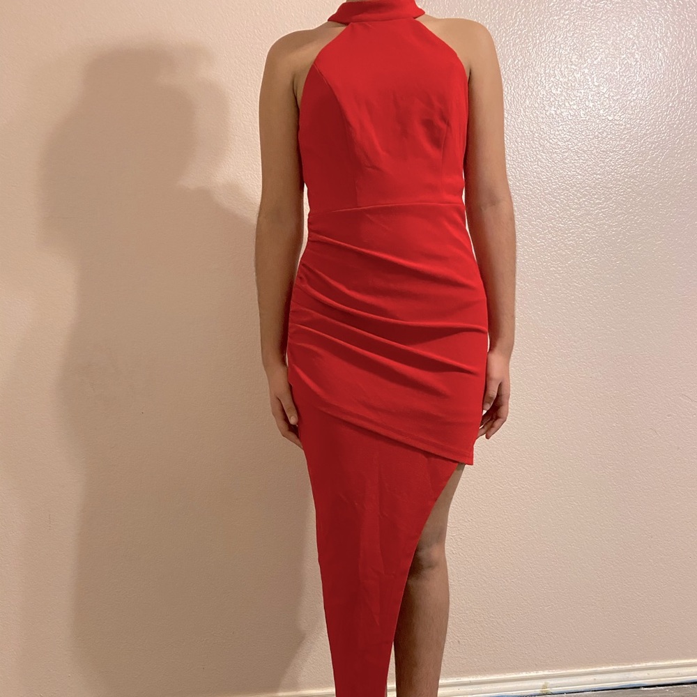 Classy but sassy! Red dress